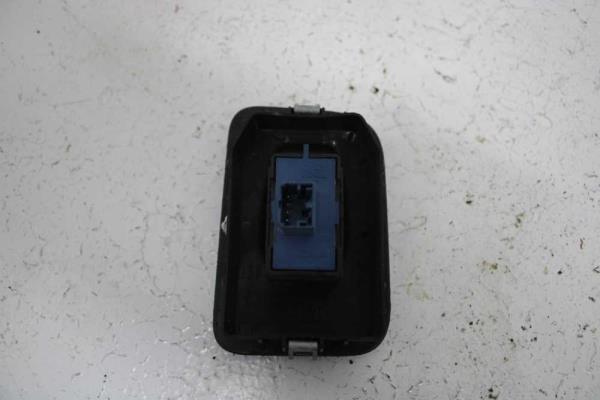 BOUTON LEVE VITRE CITROEN NEMO COTE PASSENGER - Vue 2